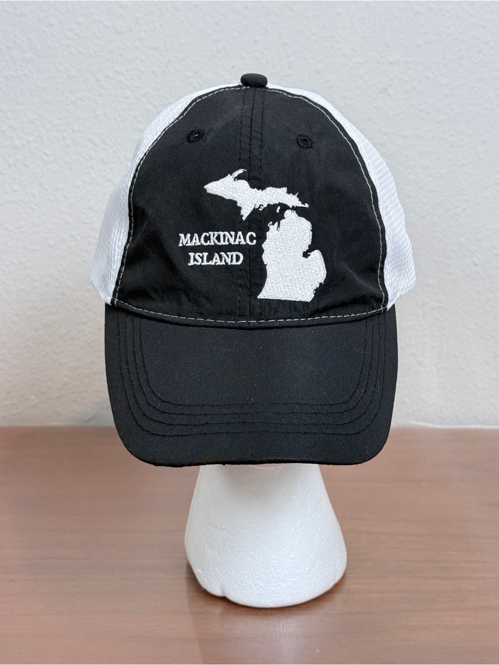Mackinac Island, Michigan Black & White Trucker Hat Cap OS